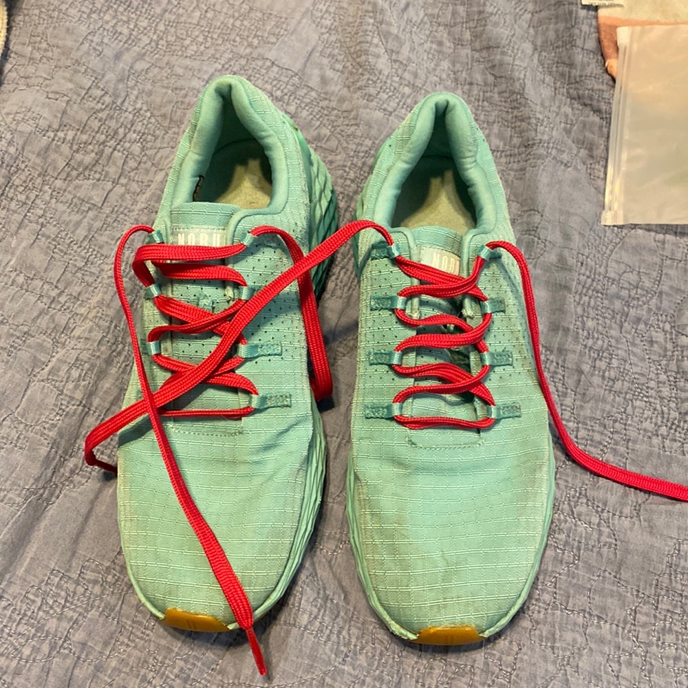 Nobull Ripstop runners size 7.5 men or 9 ladies